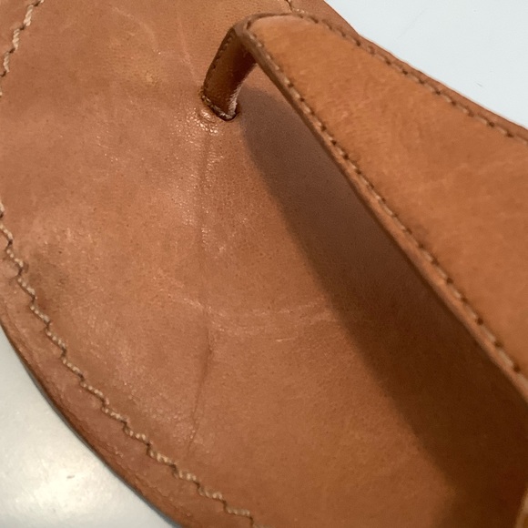 Tory Burch Elegant Brown and Gold Sandals - Picture 9 of 11